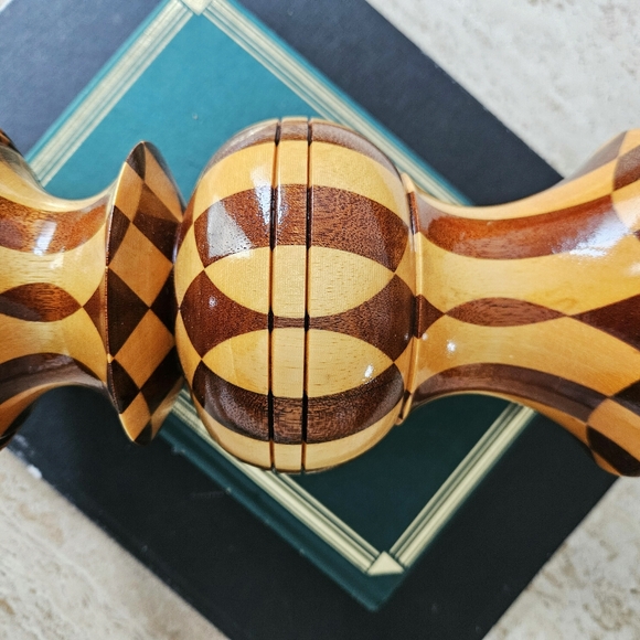 Vintage Segmented Multi Wood Mosaic Hand Turned Vase Two Tone Mid Century Modern - Picture 7 of 8